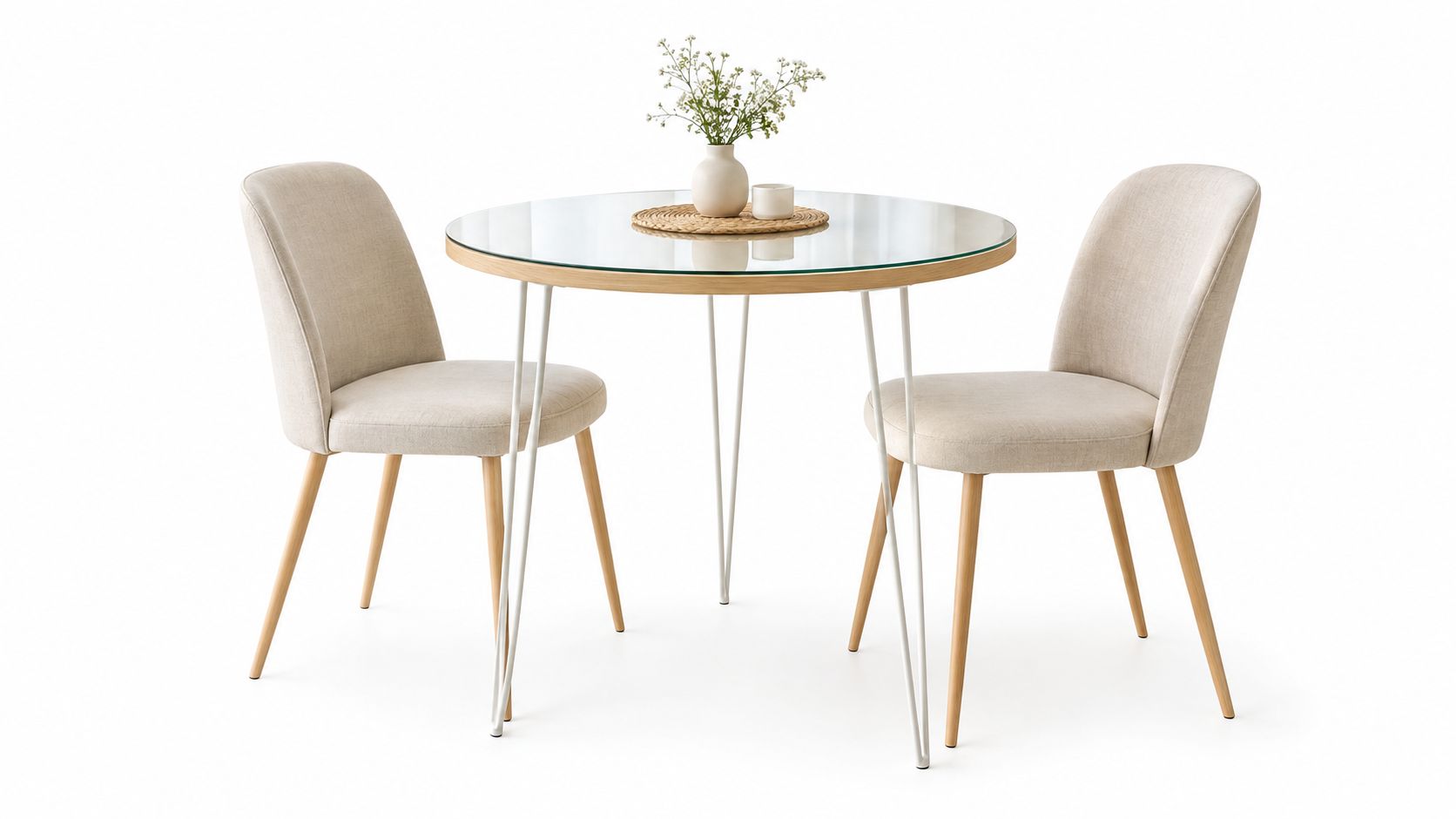 Un juego de comedor pequeño con dos sillas tapizadas en color beige y mesa redonda de cristal.