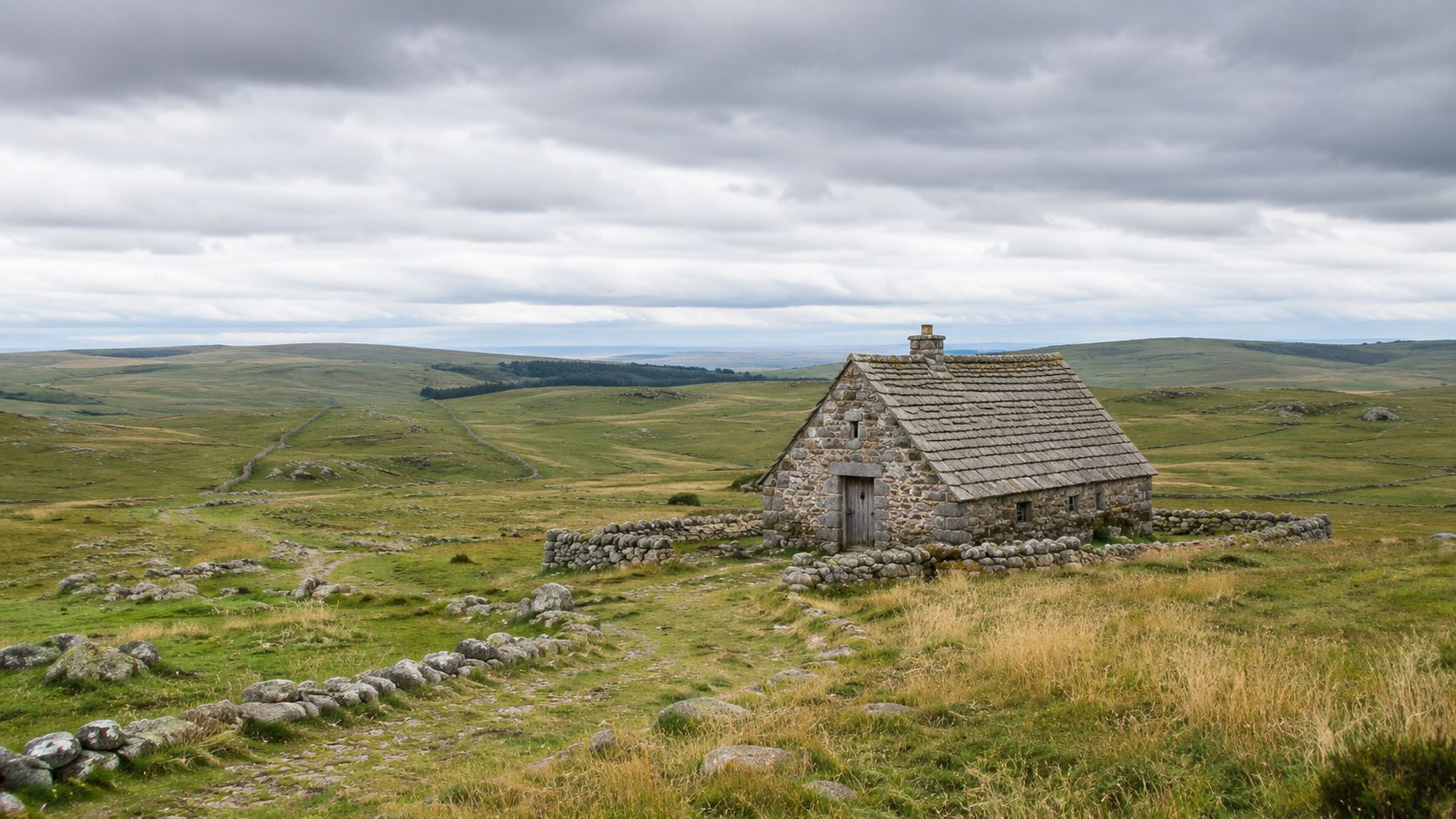 sleep-in-an-aubrac-buron-stone-cabin.jpg