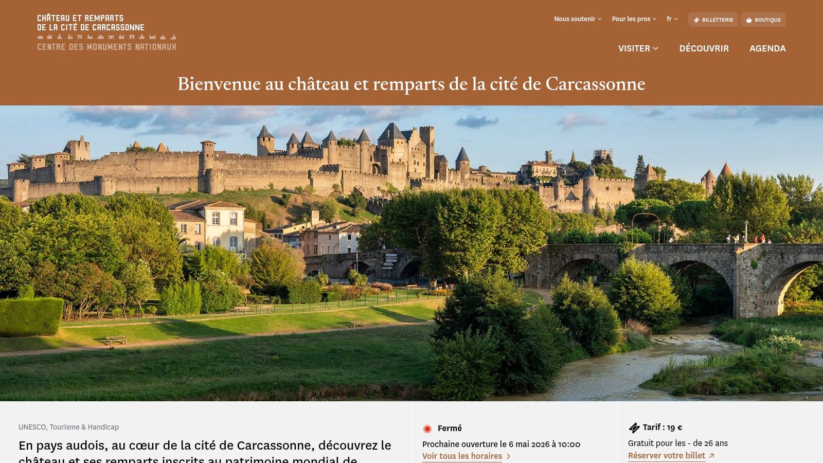 medieval-castle-to-visit-france-carcassonne-fortress.jpg